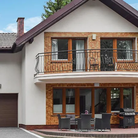 Stunning In With Kitchen Feriehus *